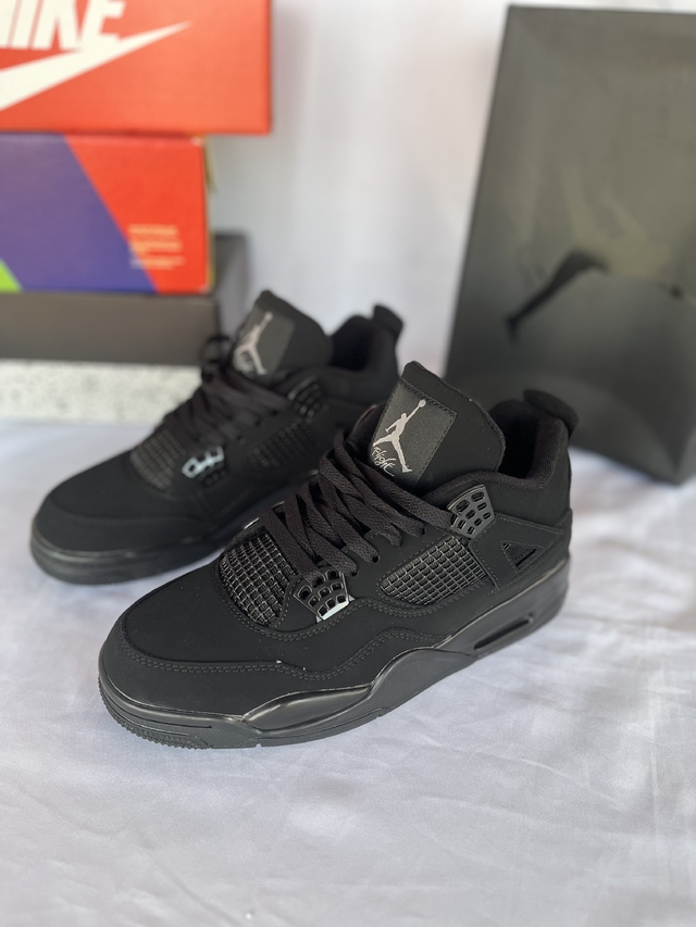 Air Jordan IV 