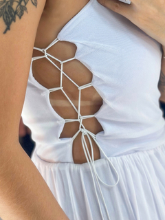 Vestido Nicole branco na internet