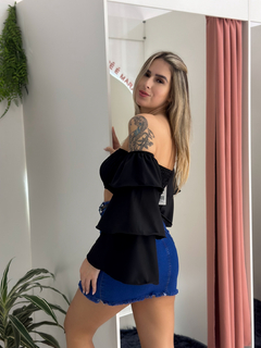 Saia jeans escura - com elastano na internet