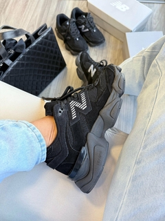 Tênis Unissex New Balance 9060 Preto Black - Mania de Mariah
