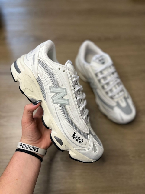 Tênis New Balance 1000 Unissex - Branco Prata