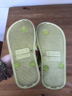 T23 | Ojotas fluo con agarre en tobillo. IPANEMA. Talle 23. - comprar online