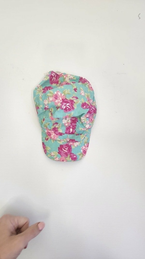 Gorra floreada