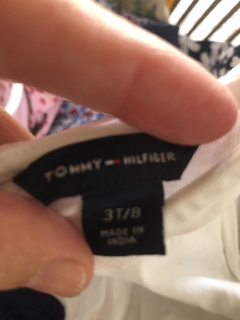 Outlet- Vestido blanco y azul, pollera con colores. TOMMY 3 años. - comprar online