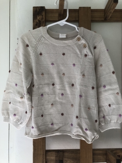 Sweater finito beige con borlitas. HYM. 3 años. en internet