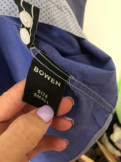 Camisa celeste. Bowen. Talle Small de adulto. en internet