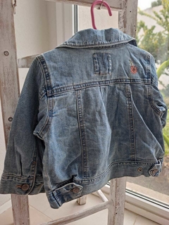2A | OUTLET - Campera de jean celeste con flores bordadas - OSHKOSH - 2 años. en internet