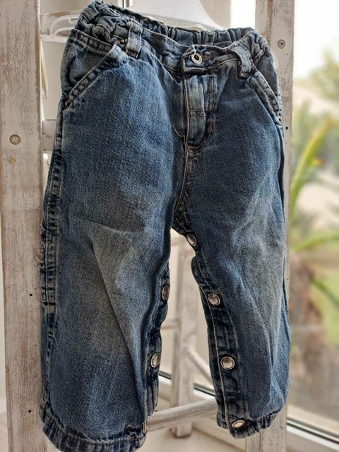 12/18M | ALE - Jean celeste c elástico atrás, pañalero - CHEEKY - Talle L (12 a 18 meses).