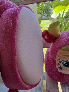 LUPE Pantuflas c muñeco en punta, fucsia y blanco - CRY BABIES - 11 y medio mide la suela/plantilla. - Lo Canto • Moda Circular