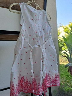 2A | Vestido SM blanco c cinto y botones atrás, florcitas rosa fuerte y guarda abajo-BROOMS -Talle 2 - Lo Canto • Moda Circular