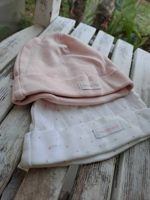 4/6M | Set de 2 Gorritos rosa liso + blanco c lunares rosas - H&M - Talle 4-6 meses