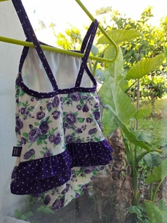 3M | Traje de baño blanco c flores violetas, volados c lunares bcos. y bretel finito - mini MIMO - Talle 3 meses. en internet