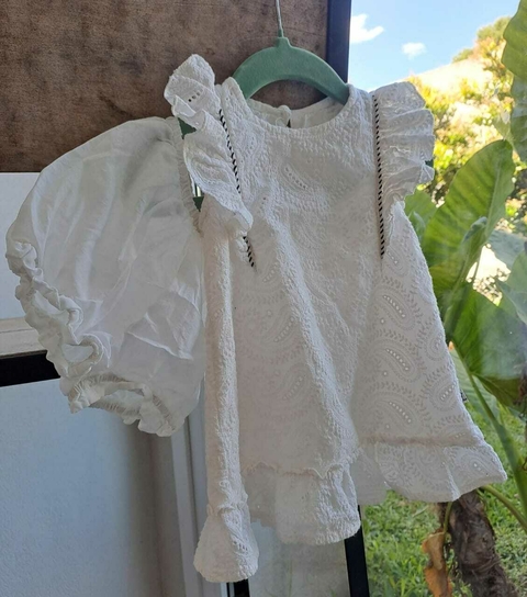 3/6M | Vestido blanco bordado y calado c volados y bombachudo - WANAMA babies - Talle 3 a 6 meses