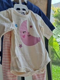 RN | Set x 3: body natural c luna rosa+body ML azul c pajarito amarillo+ranita toalla a rayas rosa y blanco-OWOKO - Talle 0 - comprar online