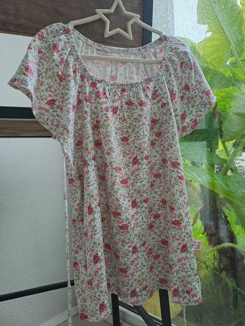 14A | Remera MC algodón floreada c cinto atrás - MIMO - Talle 14 años