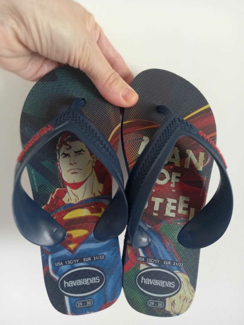 T29/30 | Ojotas HAVAIANAS de Superman. Talle 29/30