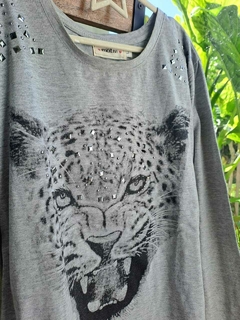 Large | OUTLET - Remera ML gris c leopardo y tachas - MOTIVI - Talle L - comprar online