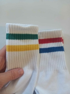 NUEVAS- Set por dos pares de medias media caña con rayas de colores arriba. 36 al 39. - comprar online