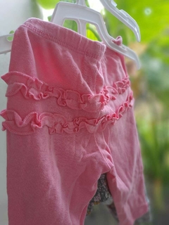 SET 3M | 3 pantalones de algodon elastizado, azul c corazones+ florcitas rosas y blancas fdo gris+rosa voladito atras-CARTERS-Talle 3 meses en internet