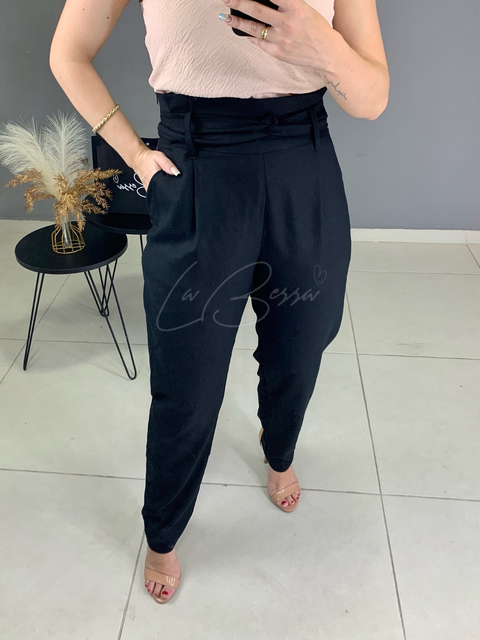 Calça Clochard Viviane Viscolinho Preto na internet