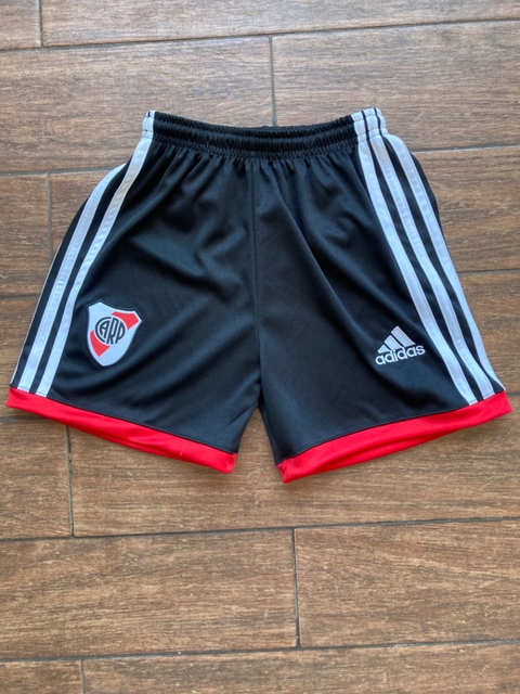 Short River Titular Niños