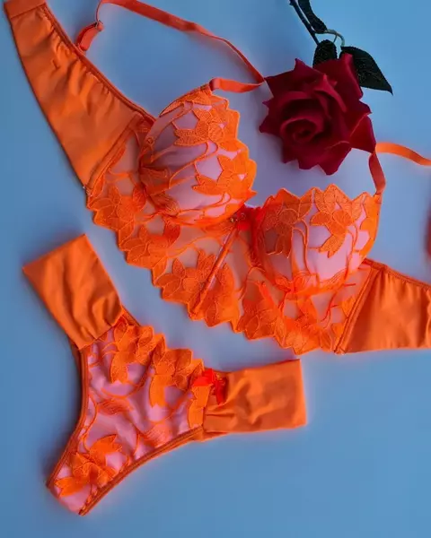 PS08 - Cropped Plus Size