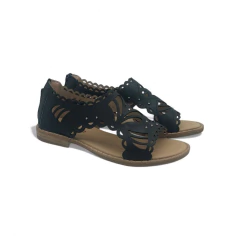 Sandalia Caladas Aplique Tachas Napa Mousse (001NP) - comprar online