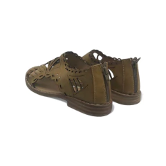 Sandalia Caladas Aplique Tachas Napa Mousse (001NP)