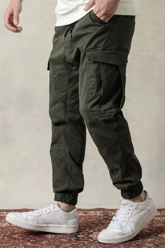 JOGGER GABARDINA CARGO (43361)