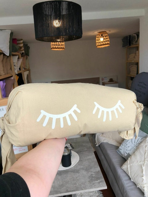 ALMOHADONES CARAMELO