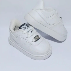 NIKE AIR FORCE 17 al 20 UNISEX