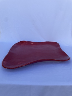 Centro de mesa em cerâmica, feito à mão.