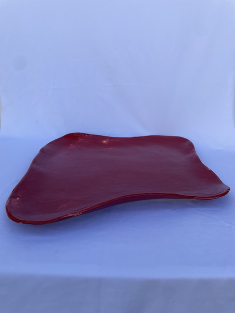 Centro de mesa em cerâmica, feito à mão.