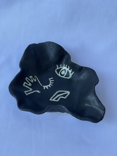 Cinzeiro para charuto em porcelana, feito à mão. - comprar online