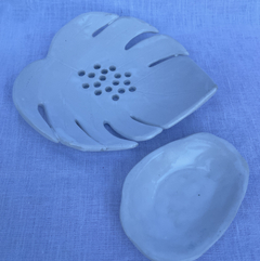 Saboneteira, feito à mão em cerâmica. - comprar online