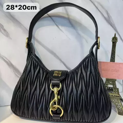 Bolsa Miu Miu Preta Italiana