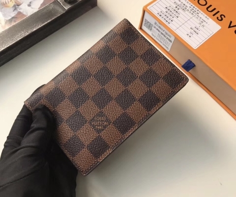 Porta Passaporte Louis Vuitton Ebene Italiana