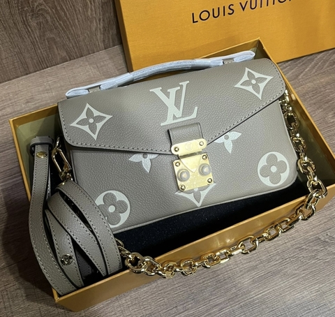 Bolsa Louis Vuitton Metis East West Italiana