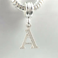 Promoção 1 Berloque Charms Letras Prata Maciça 925 - Lojas La&Ny
