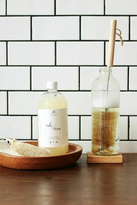 Cepillo para botellas con mango de madera