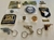 Lote 11 peças originais diferentes militaria e afins. Pins,, emblemas, chaveiros, bússola... Aproveite! Barato! Coleção na internet