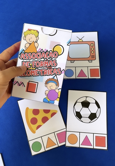 JOGO ASSOCIAÇÃO DE FORMAS GEOMÉTRICAS