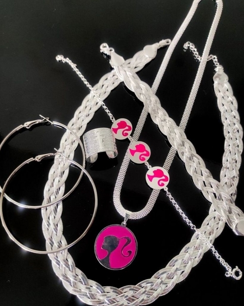 KIT FEMININO 7 PEÇAS BARBIE