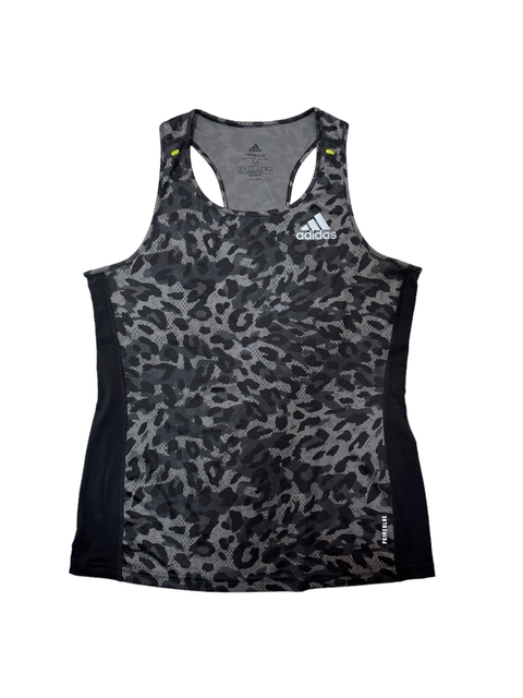 Regata Adidas - Semi Nova - Tam M