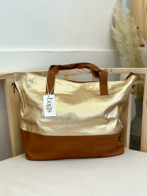 TOTE DORADA