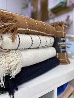 Manta Naturale Grid Palha na internet