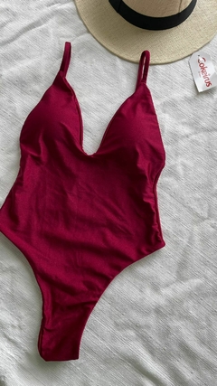 Maiô Cartagena na internet