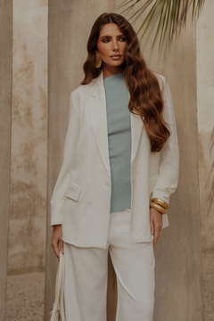 Blazer Alfaiataria West Chic: Sofisticação e Estilo! na internet