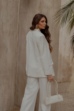 Blazer Alfaiataria West Chic: Sofisticação e Estilo!