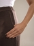 Calça Mari com bolsos Marrom na internet